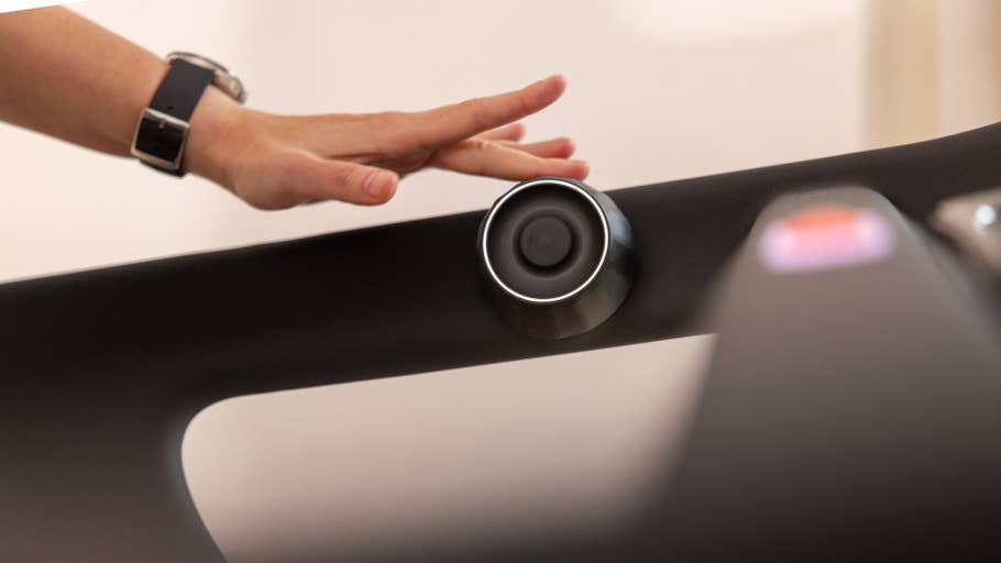 Peloton Tread incline control highlighted