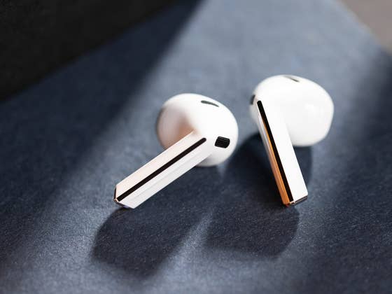 Samsung’s Next FE Earbuds are So Good, They Put Pro Owners to Shame