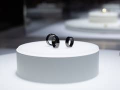 Samsung Ring displayed in an Aquarium during MWC