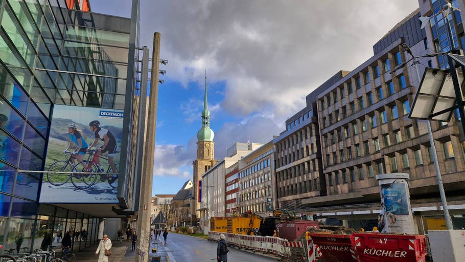 Samsung Galaxy S23 FE sample photo