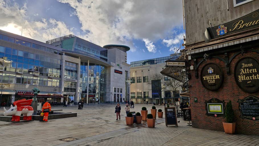 Samsung Galaxy S23 FE sample photo