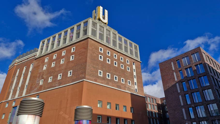 Samsung Galaxy S23 FE sample photo