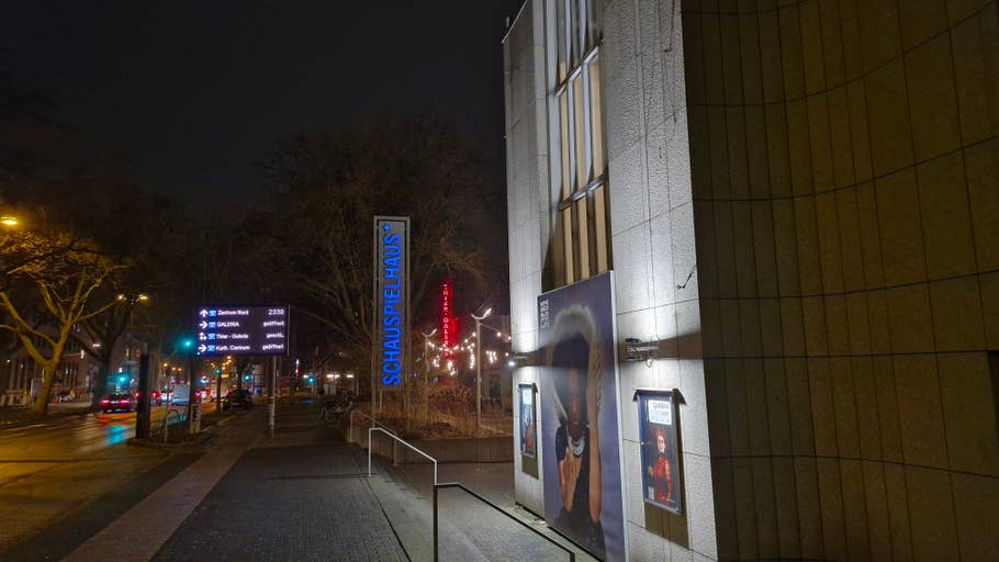 Samsung Galaxy S23 FE sample photo