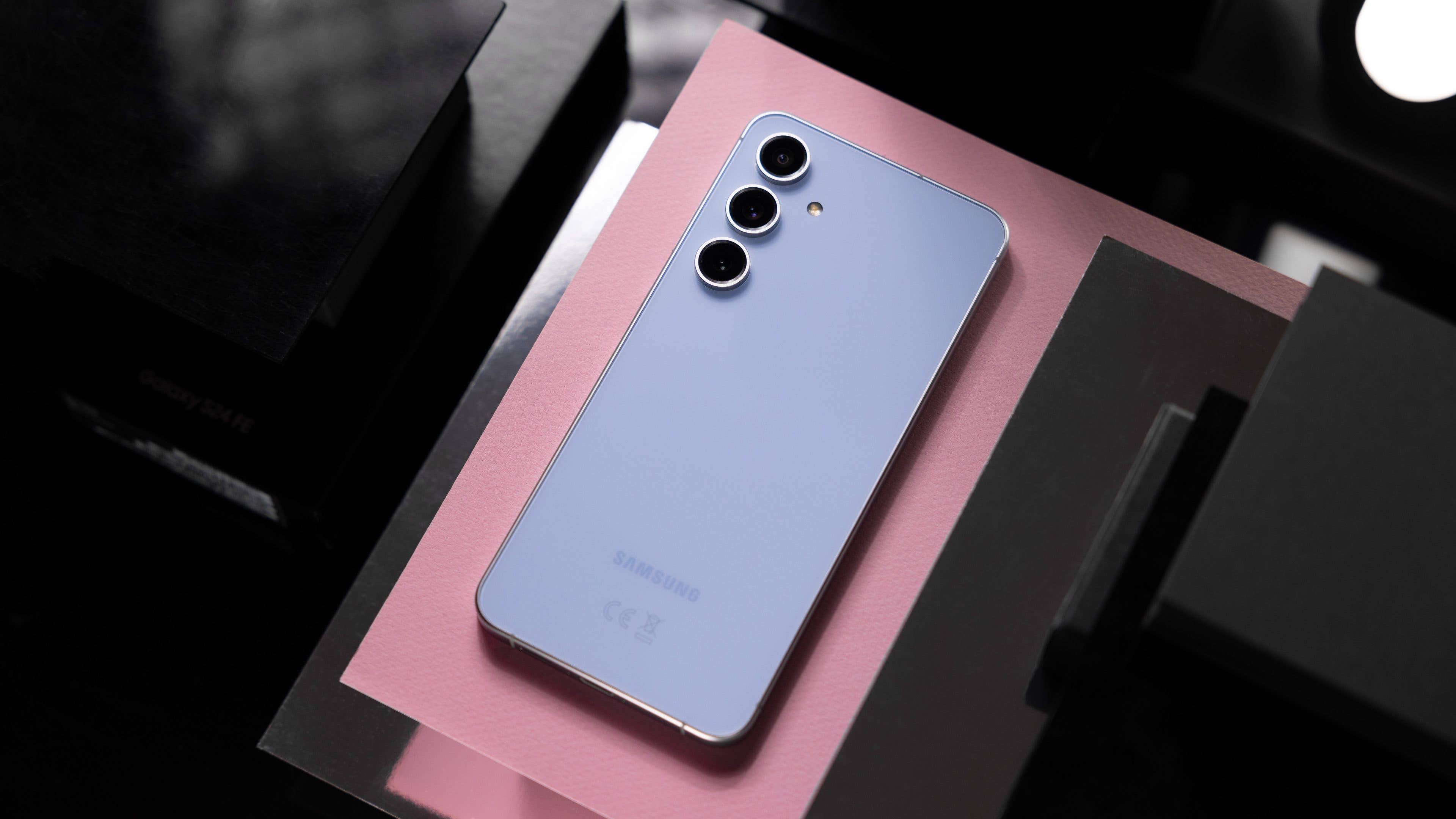 Samsung Galaxy S24 FE Review