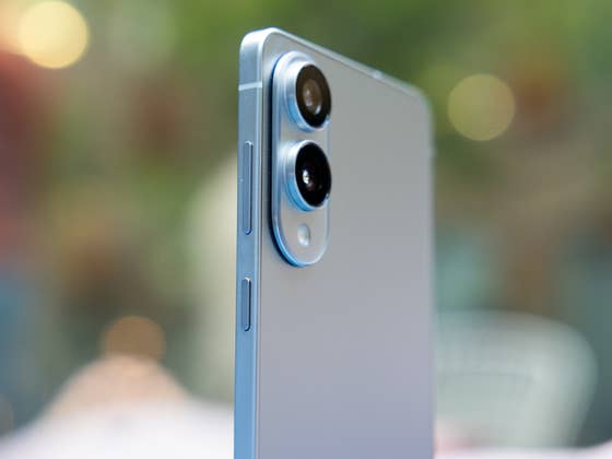 Samsung’s Galaxy S25 Edge is Now Cheaper Than Apple’s Thinnest Phone