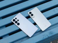 Samsung Galaxy S25 Ultra and Galaxy S25 Edge side by side shot