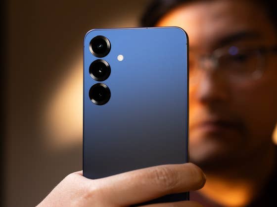 Samsung Galaxy S25+ Review: Top Performance but Disappointing Upgrades