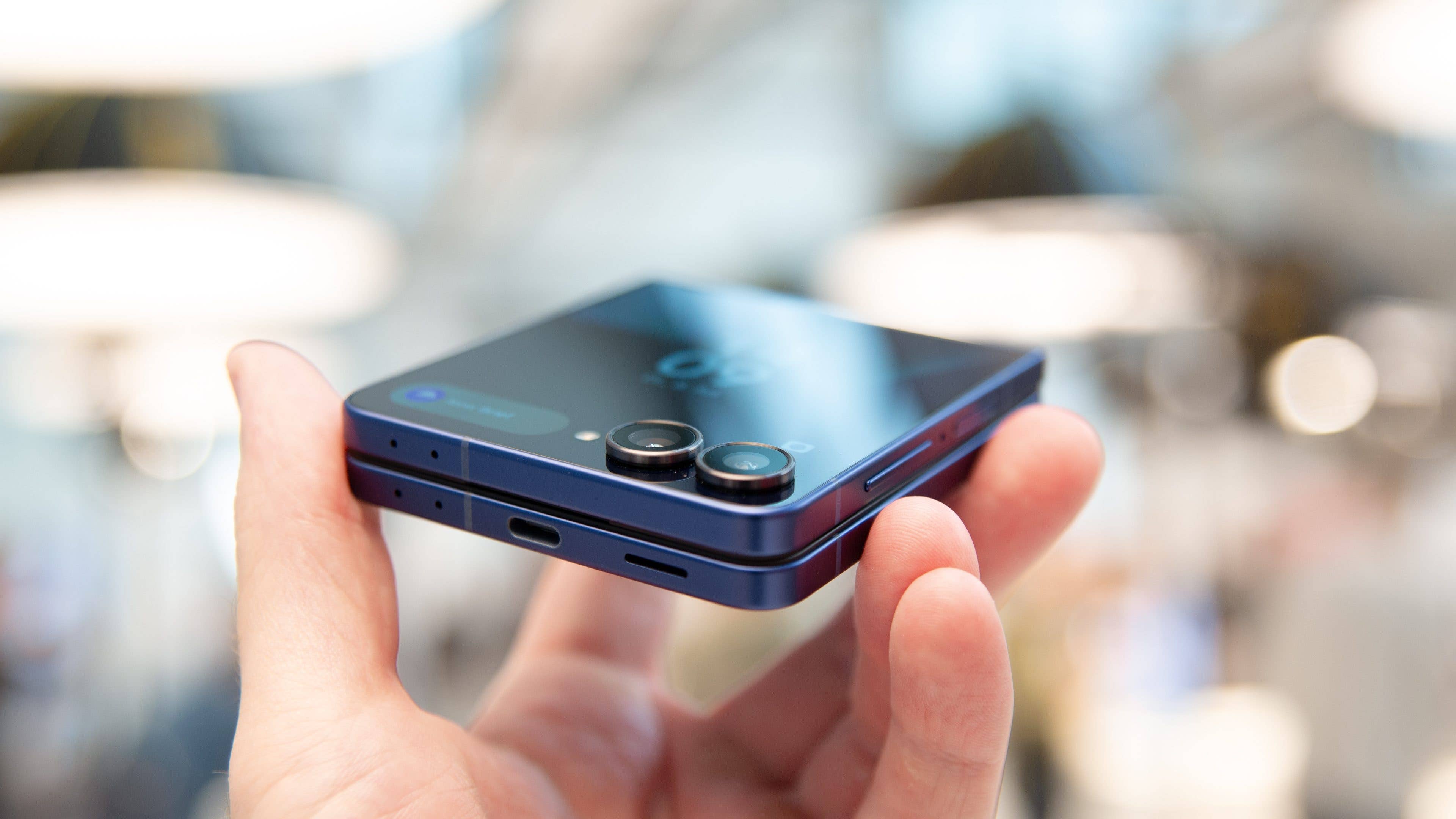 Samsung Galaxy Z Flip7