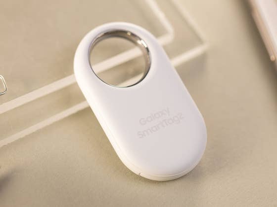 A Must-Have for Every Samsung User: Galaxy SmartTag 2 Hits $15 (48%)