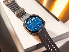 Samsung Galaxy Watch Ultra display highlighted