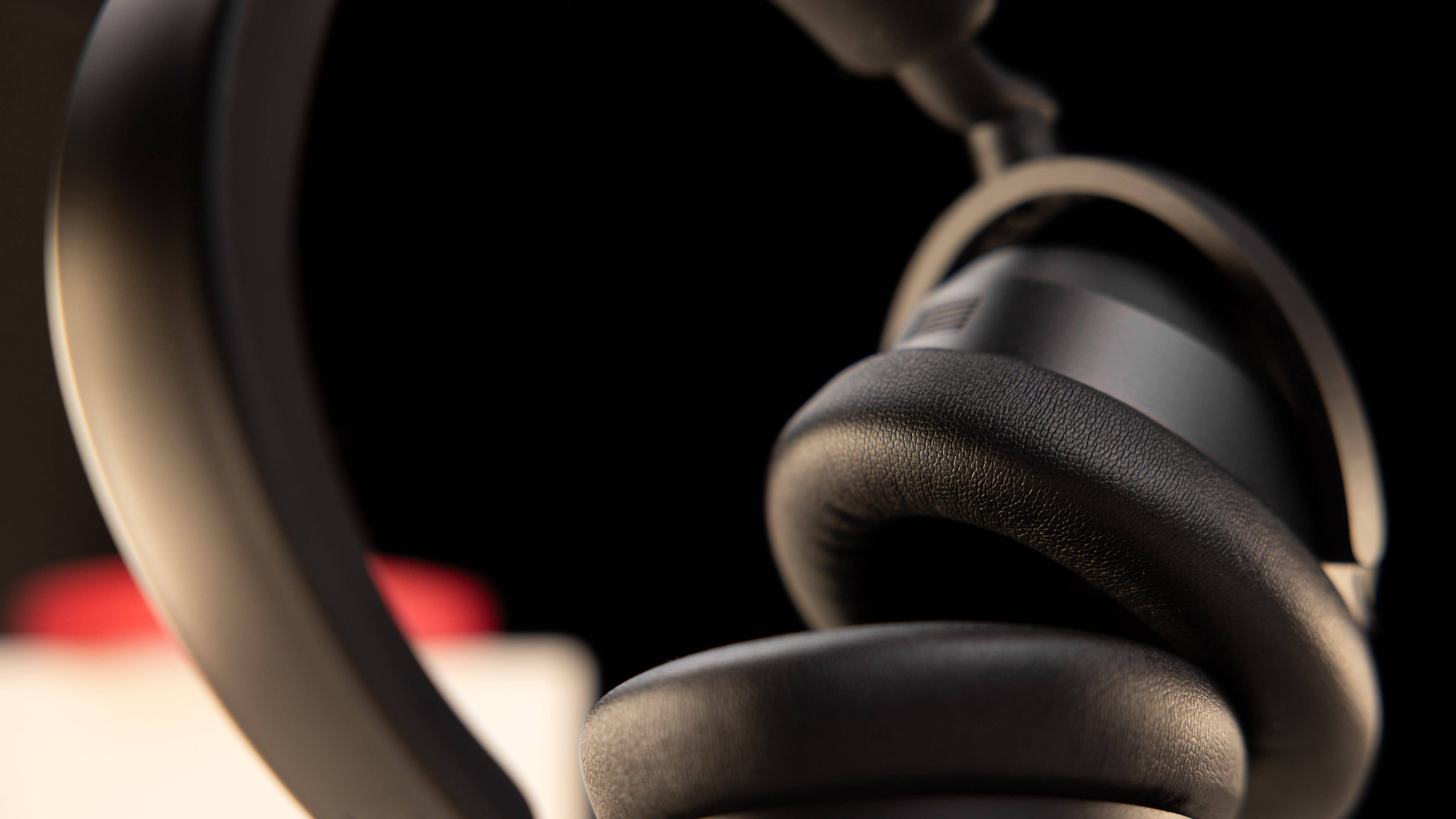 The leatherette earpads contrasts with the all-plastic body of the Sennheiser Accentum Wireless.