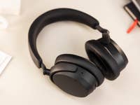 The Sennheiser Accentum Wireless also offers good value for money. You get plenty of bang for your buck with the Sennheiser Accentum Wireless.