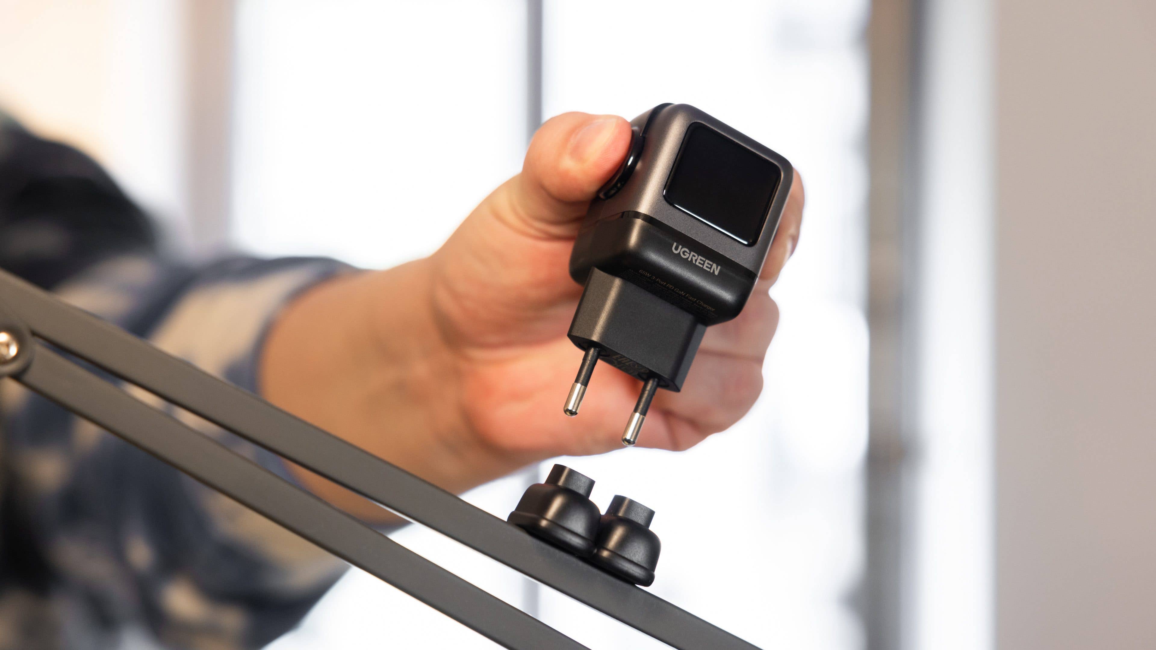 Magnetized feet that ensure you never lose them! Magnetized feet that ensure you never lose them!