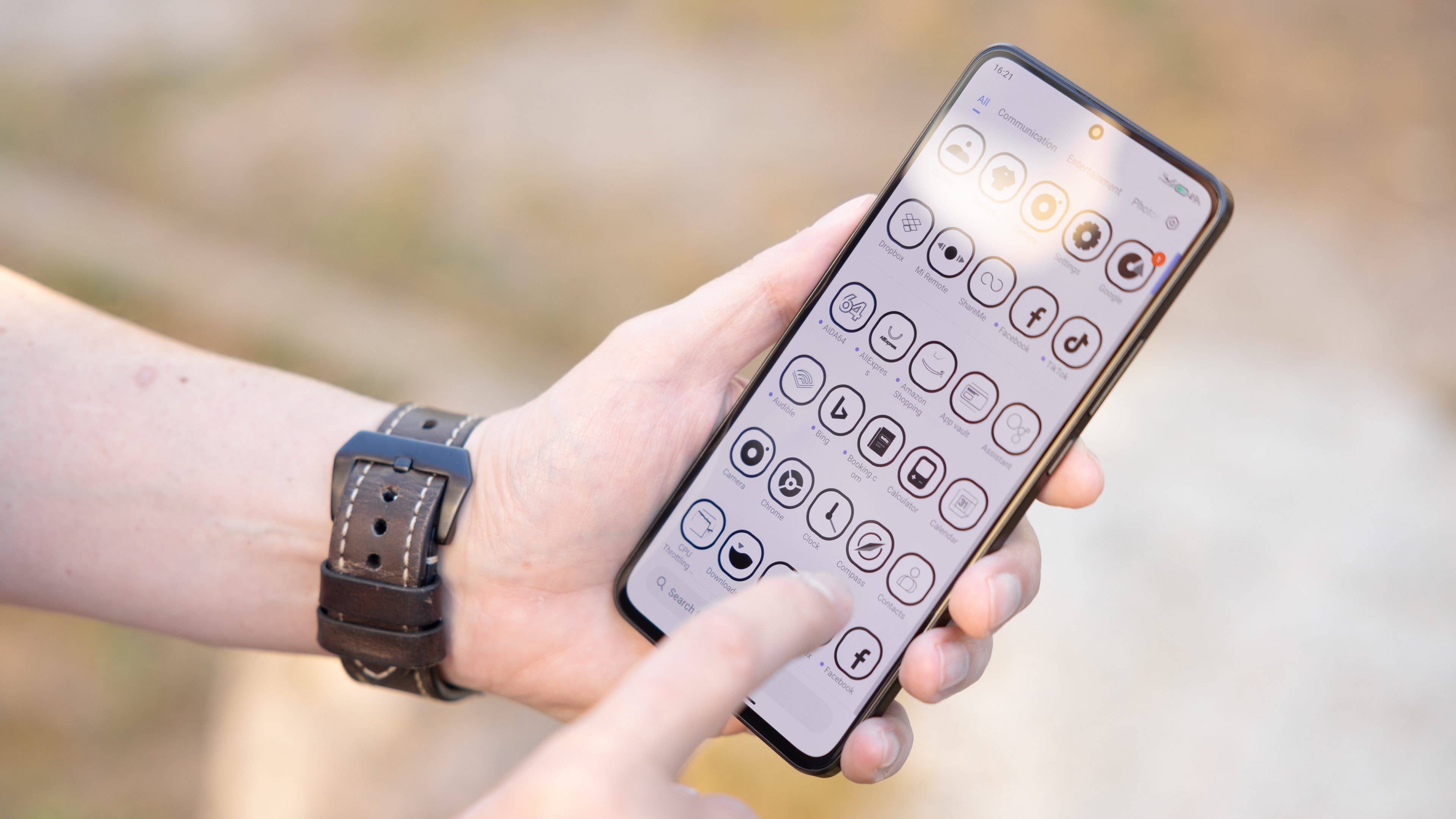 Xiaomi 13T Pro application list with lots of bloatware Xiaomi 13T Pro application list with lots of bloatware