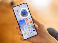 Google's Circle to Search on the Xiaomi Mix Flip