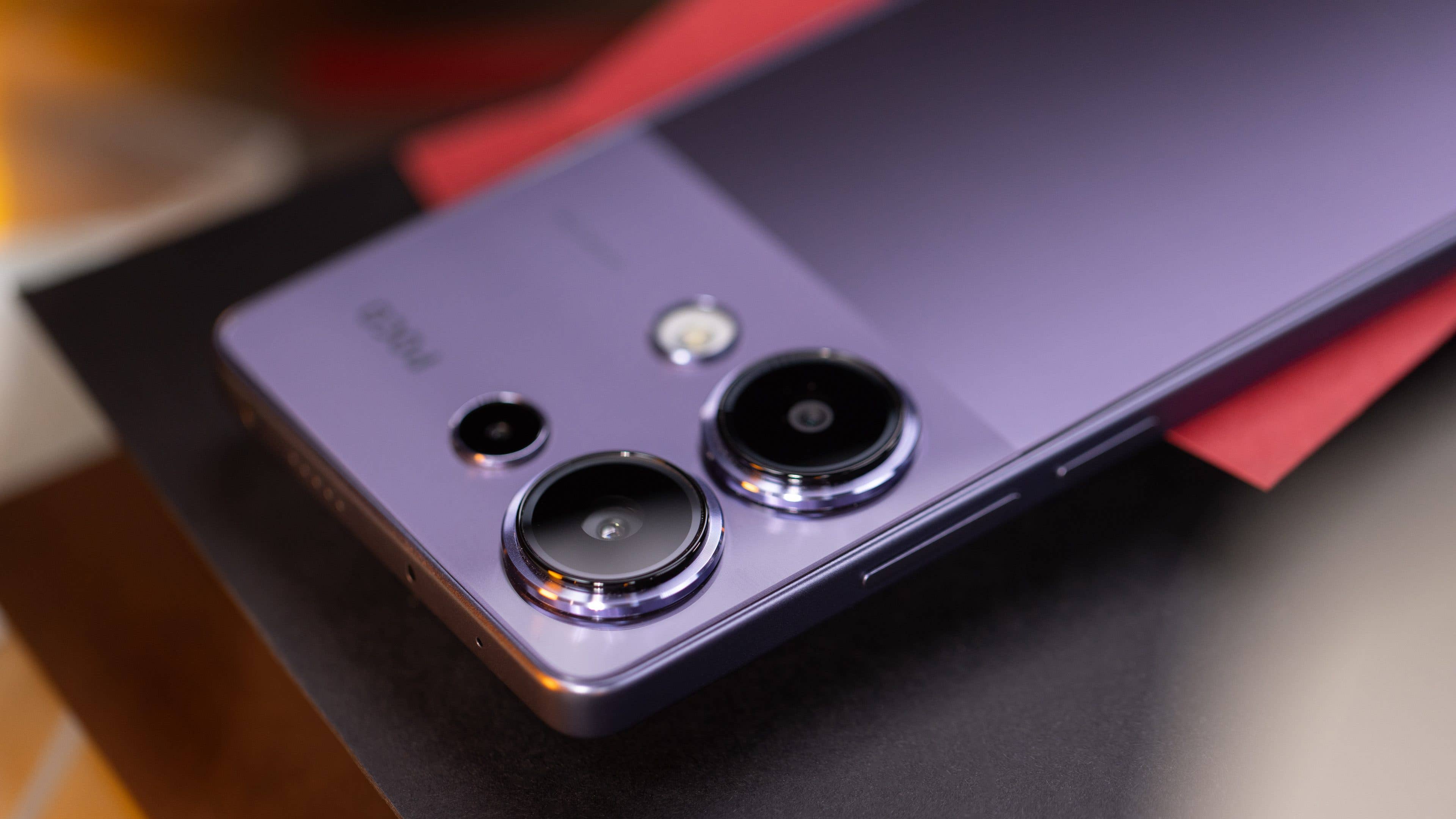 The Poco M6 Pro harks back to the older Pixel phone designs. The Poco M6 Pro harks back to the older Pixel phone designs.