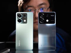 Poco X6 (right) next to its twin model from Xiaomi, the Redmi Note 13 Pro 5G (left)