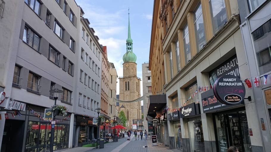 Poco M6 Pro sample photo