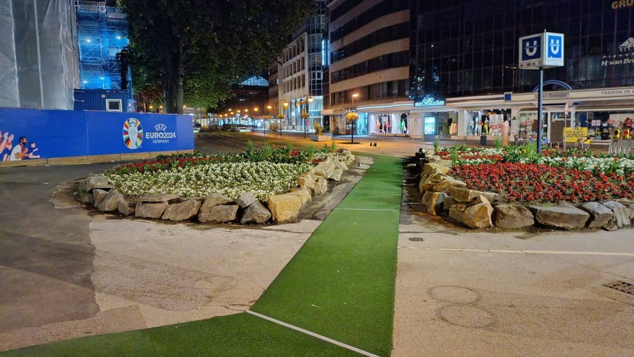 Poco M6 Pro sample photo