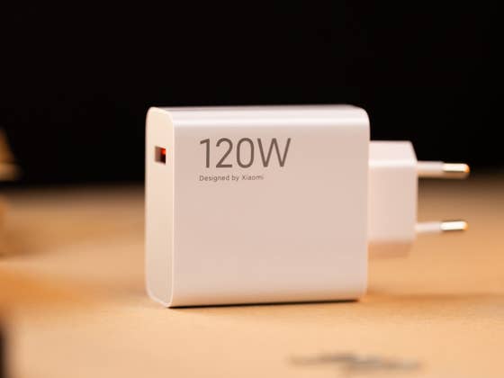 Charge Your Xiaomi Smartphone Faster with This HyperOS Feature