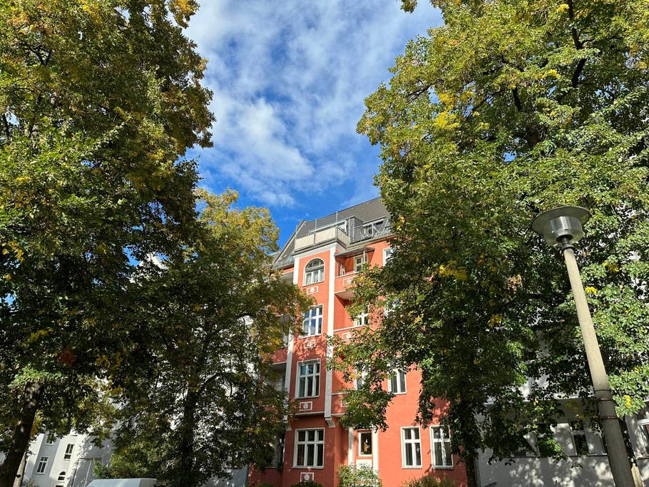 Apple iPhone 14 Pro Max sample photo