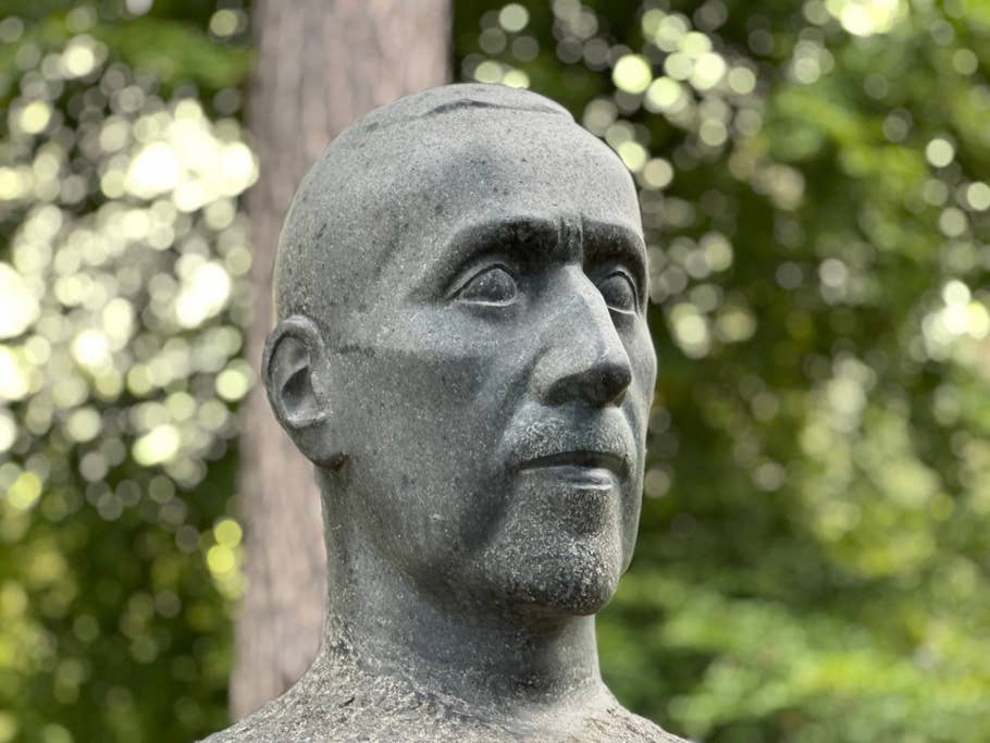 Apple iPhone 14 Pro Max sample photo