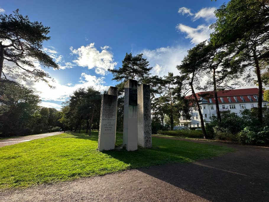 Apple iPhone 14 Pro Max sample photo