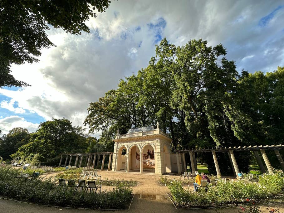 Apple iPhone 14 Pro Max sample photo