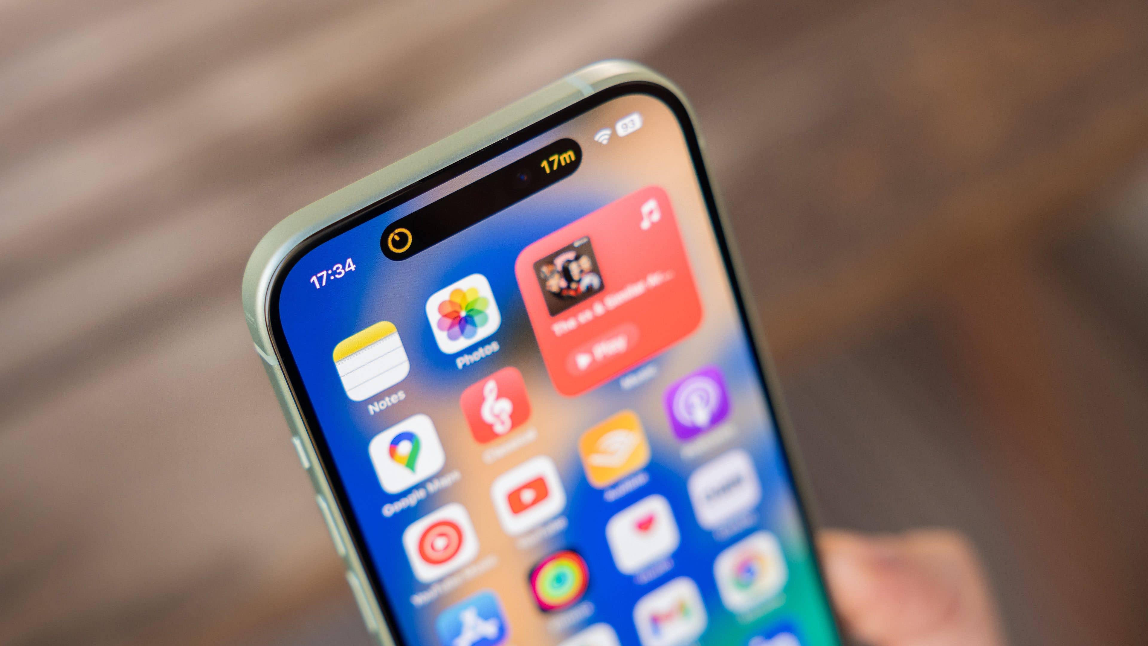 Apple iPhone 15 Dynamic Island in detail Apple iPhone 15 Dynamic Island in detail