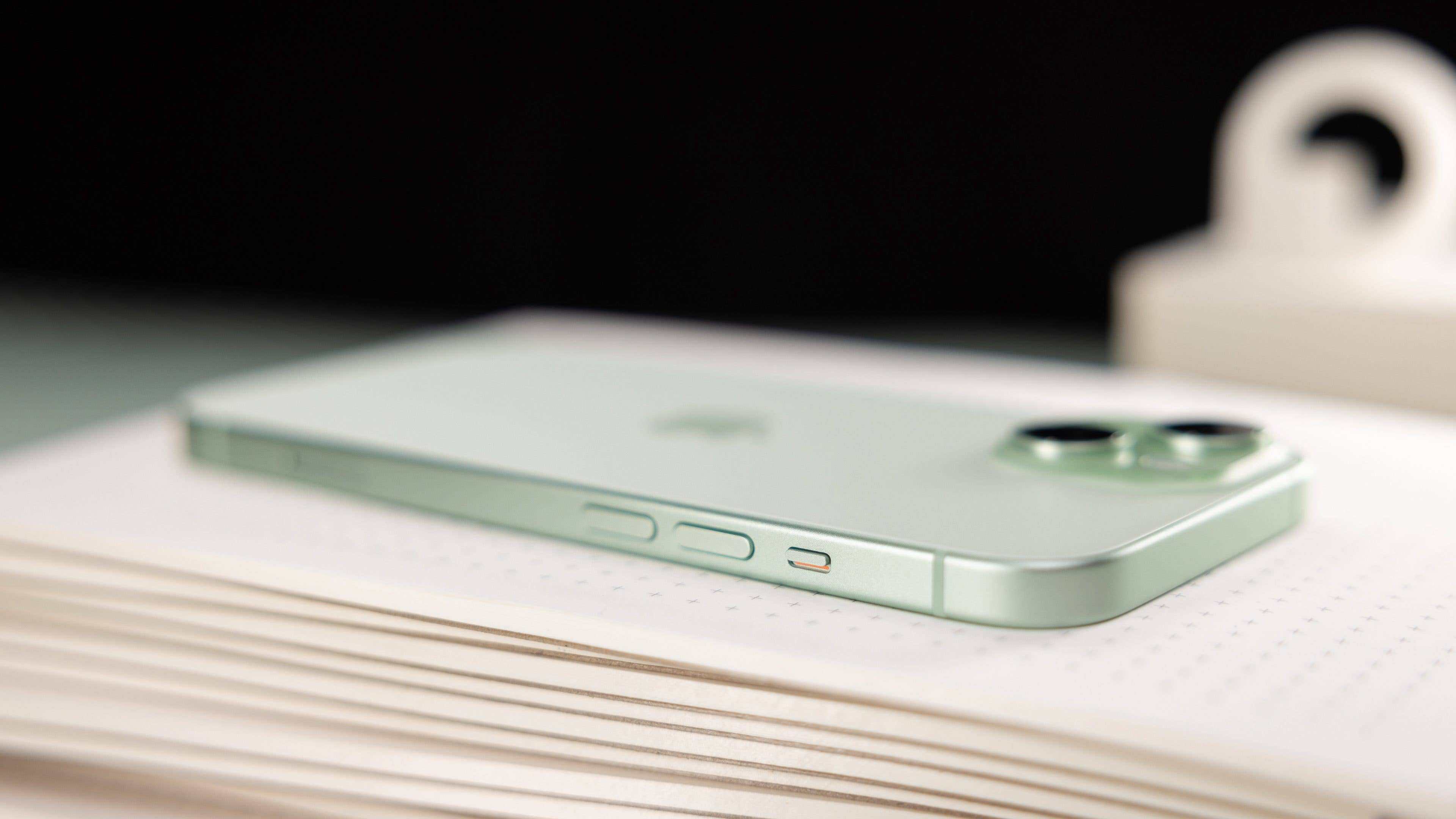 Apple iPhone 15 Mute Toggle Switch highlighted Apple iPhone 15 Mute Toggle Switch highlighted