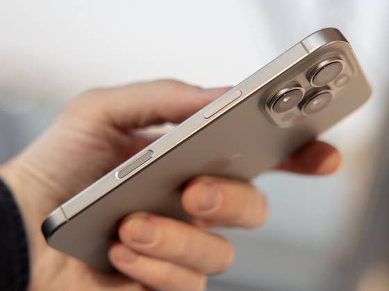 Will Trump’s Tariffs Make Your iPhone More Expensive?