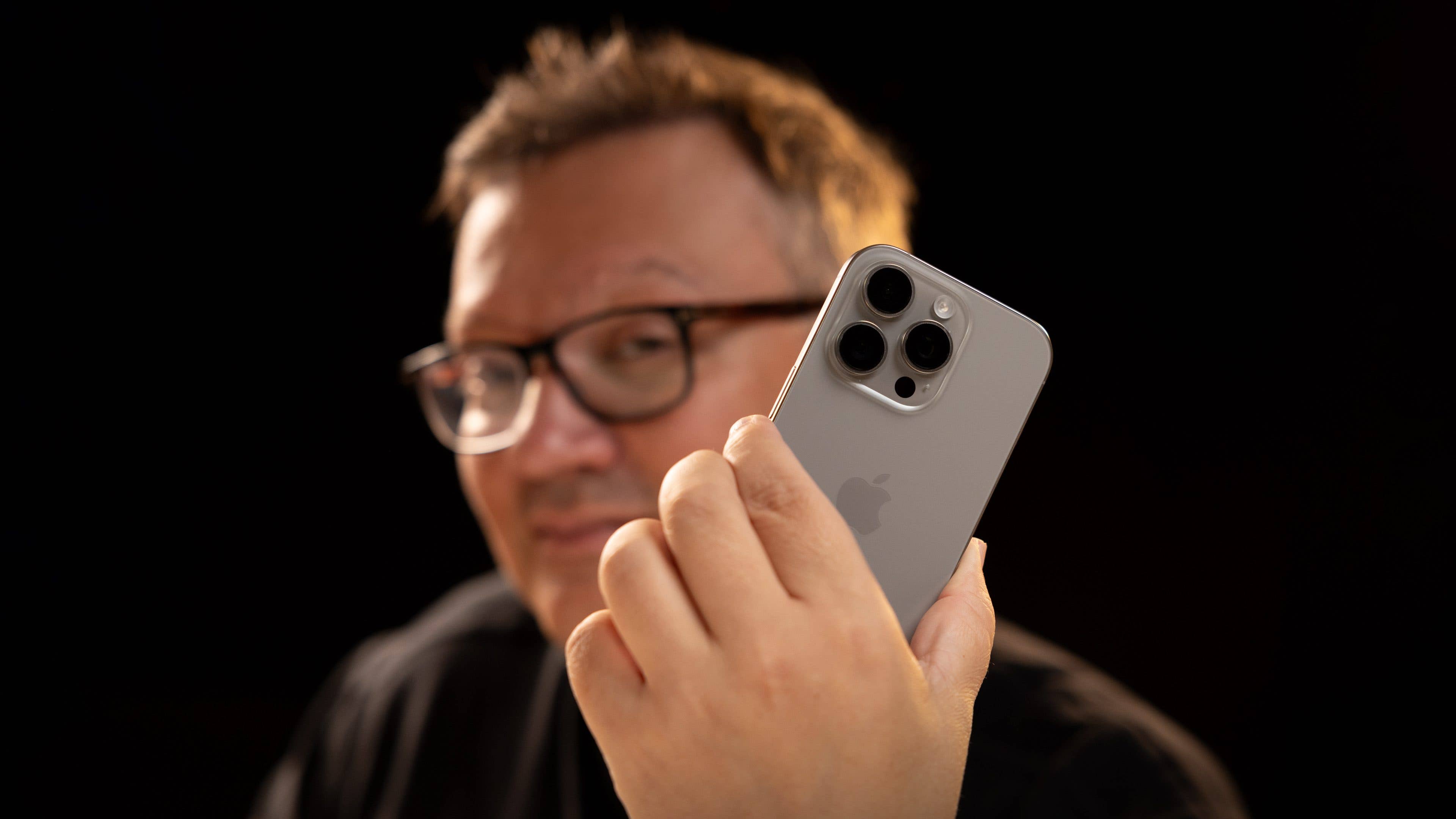 Aqara Doorbell Camera Hub G410 with labels and ports visible on a blurred background. Aqara Doorbell Camera Hub G410 with labels and ports visible on a blurred background.