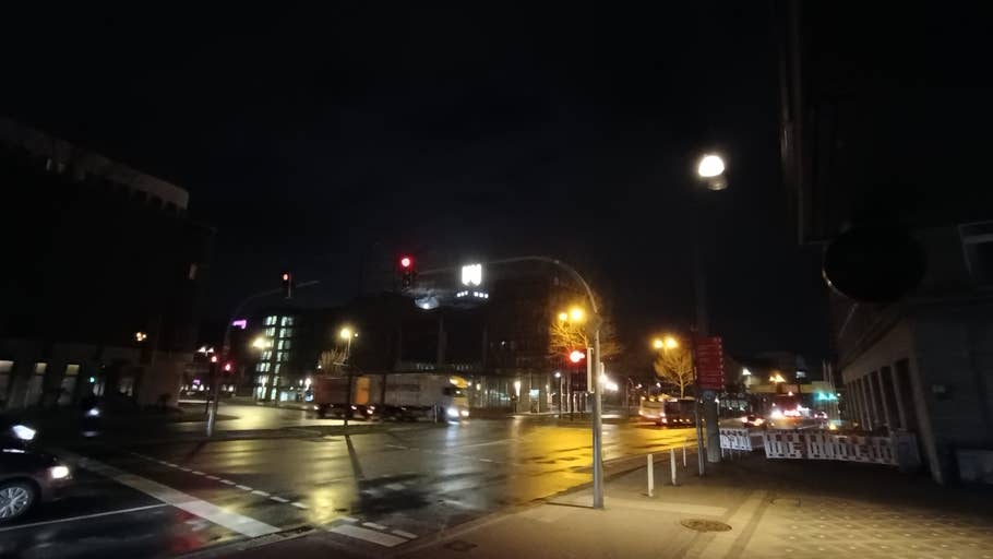 Xiaomi Redmi Note 13 5G photo gallery