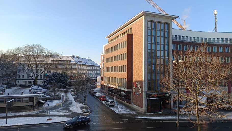 Xiaomi Redmi Note 13 5G photo gallery