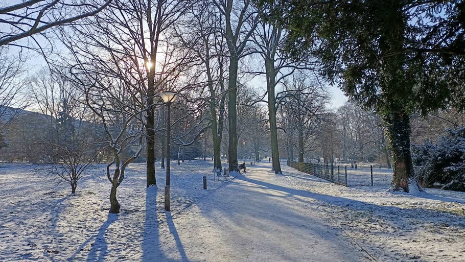 Xiaomi Redmi Note 13 5G photo gallery