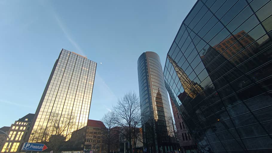 Xiaomi Redmi Note 13 5G photo gallery