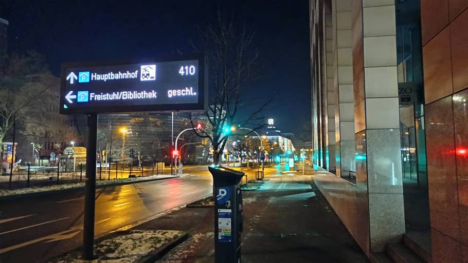 Xiaomi Redmi Note 13 5G photo gallery