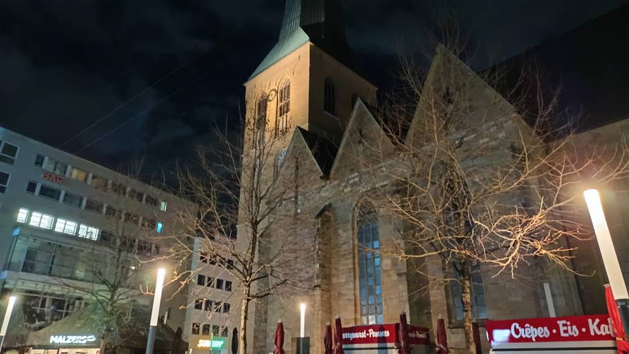 Xiaomi Redmi Note 13 5G photo gallery