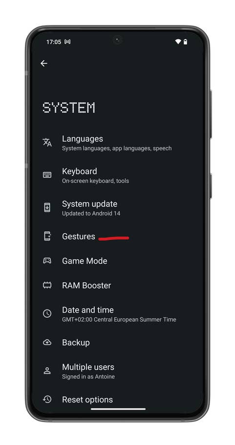 Nothing OS 2.5 screenshot showing how to enable the three-finger screenshot gesture.