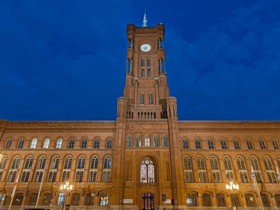 Night photo taken by the Nothing Phone 2(a)