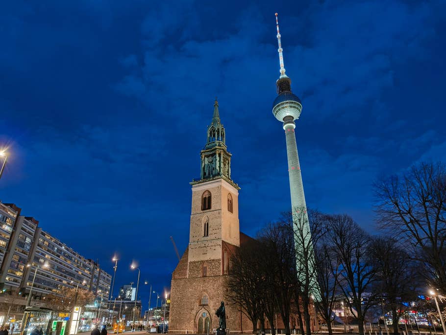 Night photo taken by the Nothing Phone 2(a)