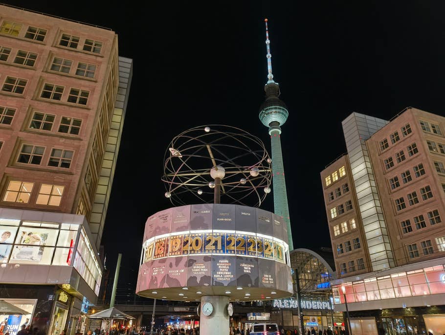 Night photo taken by the Nothing Phone 2(a)