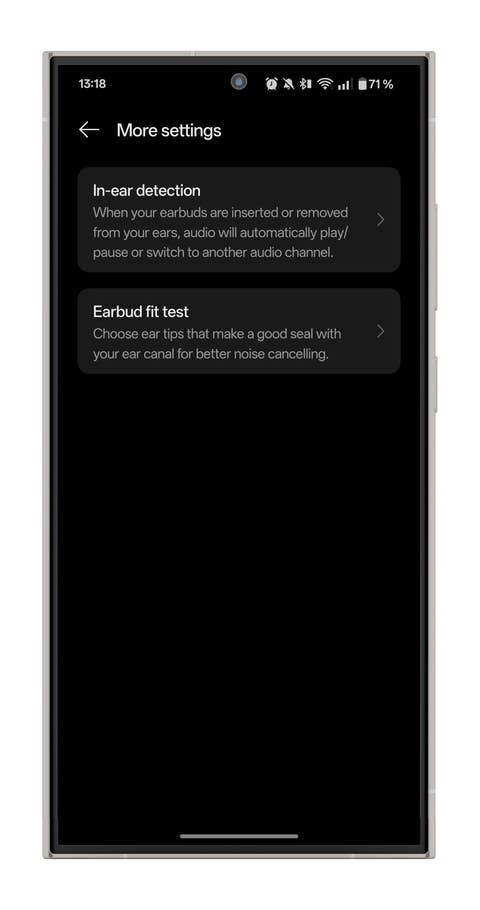Settings screen for OnePlus Buds Pro 3 with wear detection options and earbud fit test.