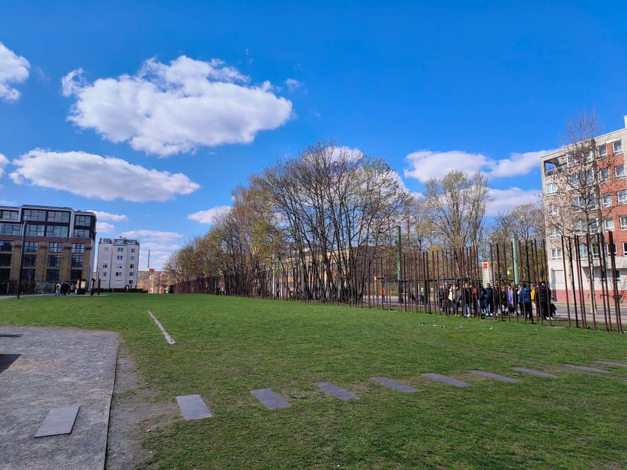 Oppo Find N2 Flip - sample