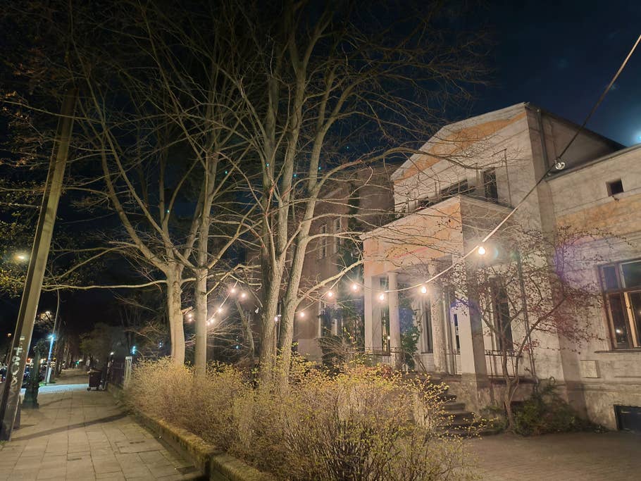 Oppo Find N2 Flip - sample