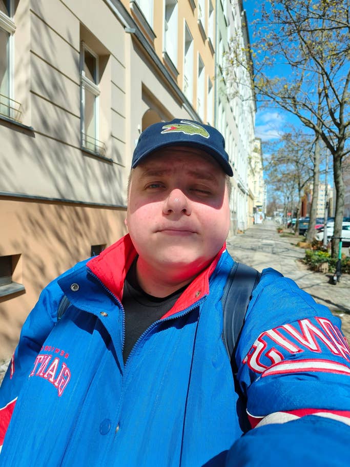 Oppo Find N2 Flip - sample