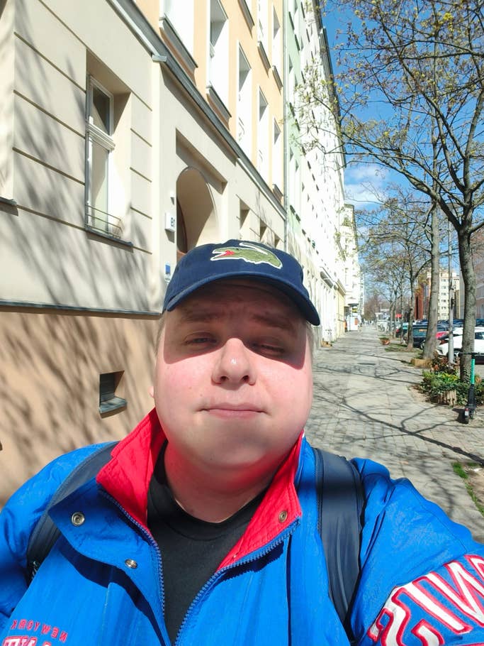 Oppo Find N2 Flip - sample