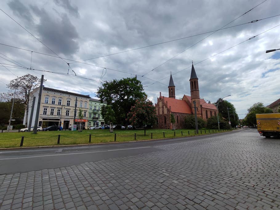 Poco F4 GT review photo gallery