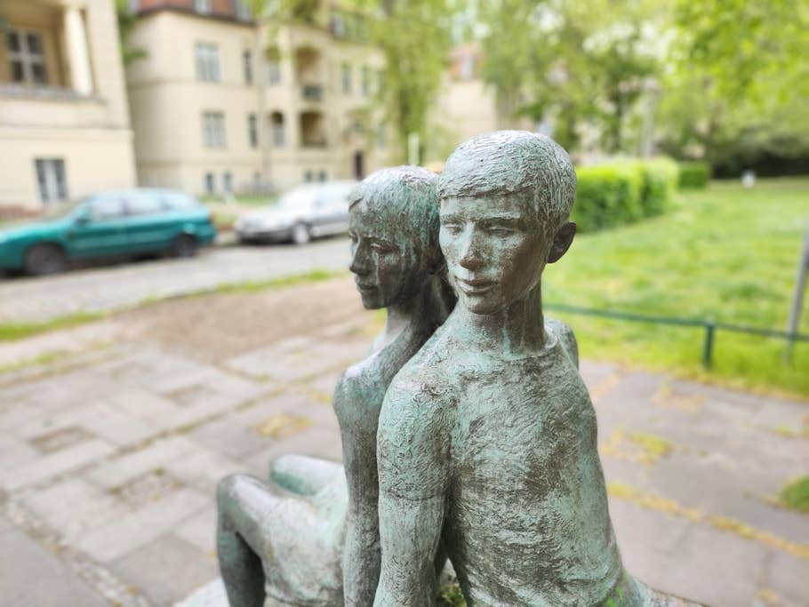 Poco F4 GT review photo gallery