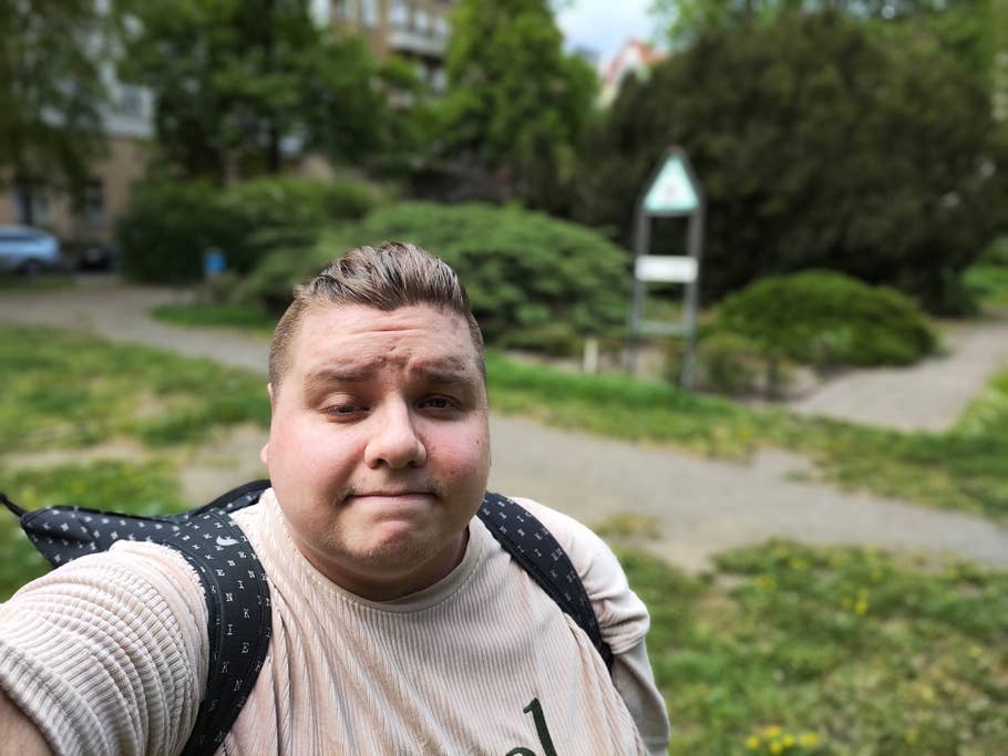 Poco F4 GT review photo gallery